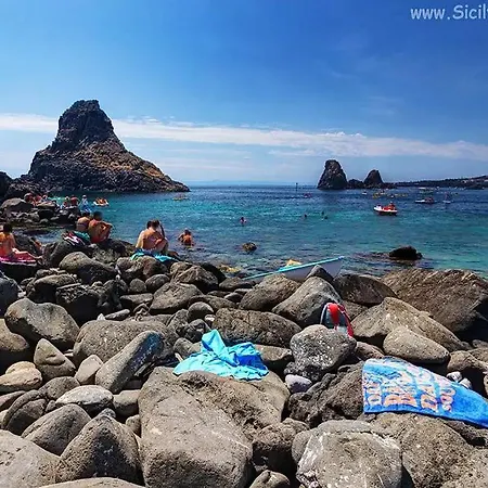 Vakantiehuis Scalinata Del Nespolo Aci Trezza