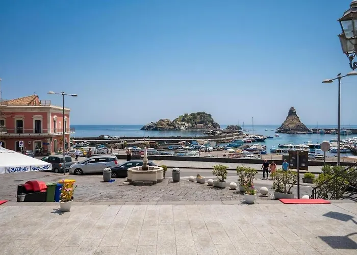 Scalinata Del Nespolo أكيتْريتْسا